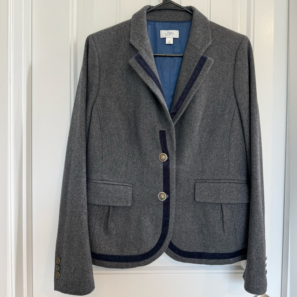 Ann Taylor Loft Gray Wool Blazer Navy Velvet Trim Brass Button Closure Size 12